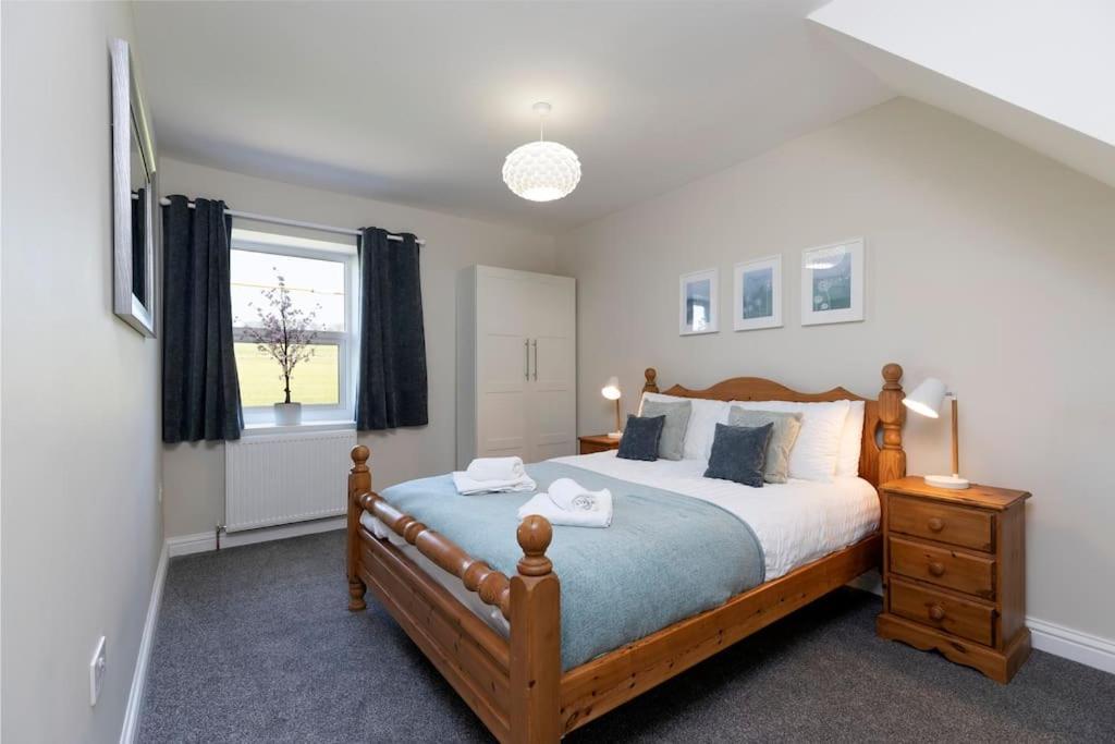 Auckland View - A Comfy & Spacious 4Bed With Views Coundon Екстер'єр фото